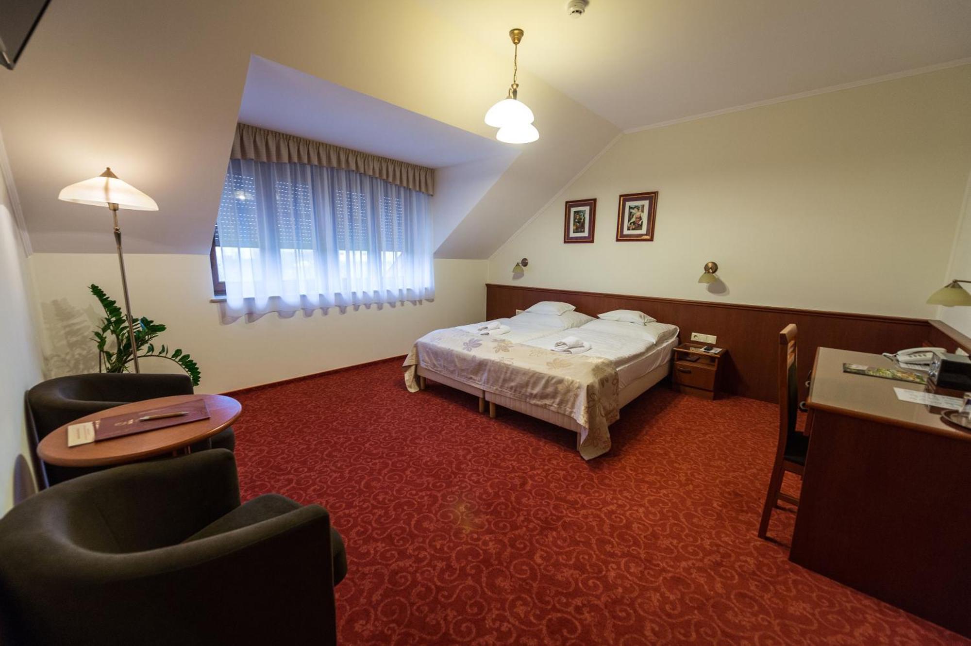 Bock Hotel Ermitage Виллань Экстерьер фото