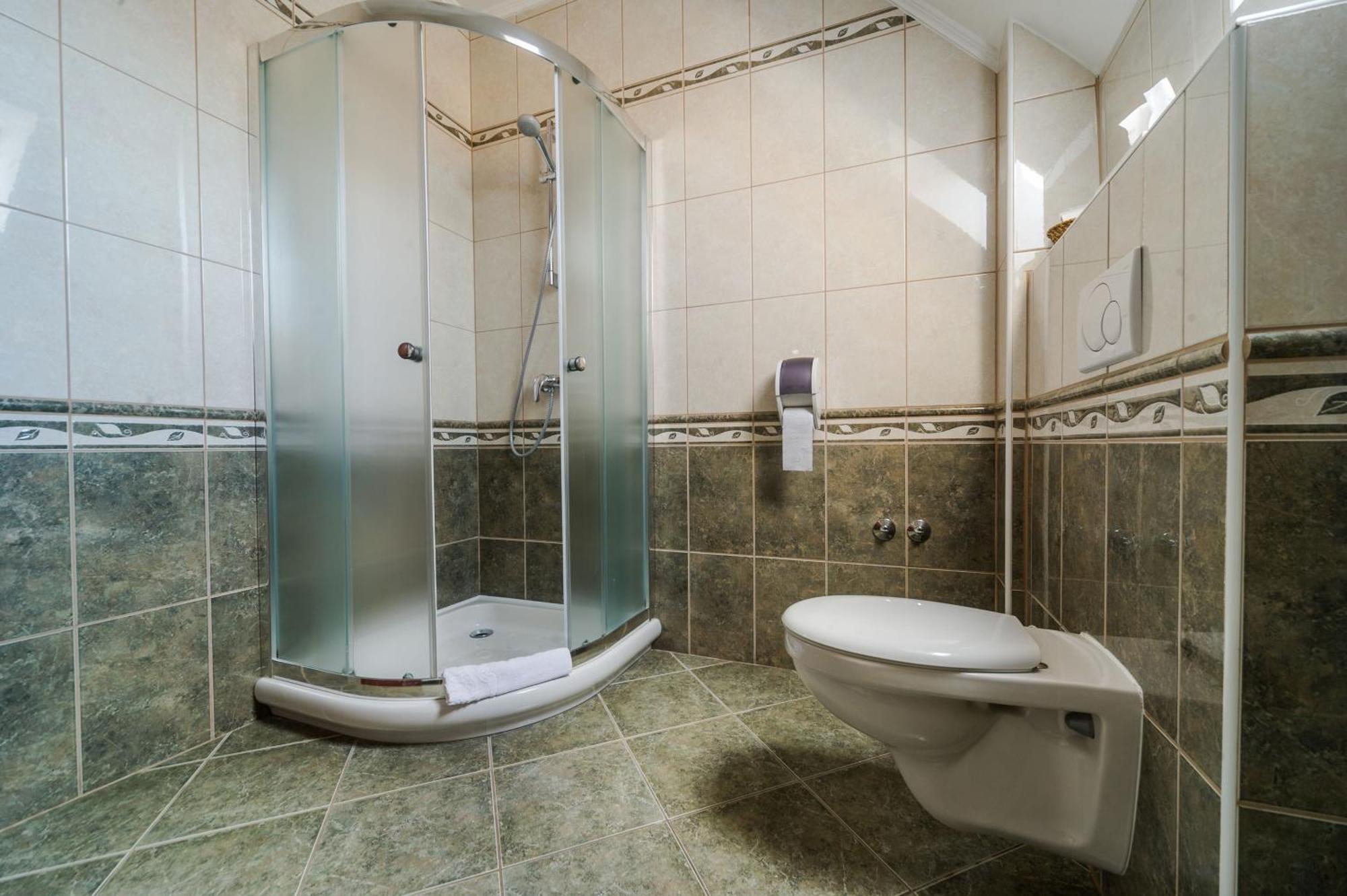 Bock Hotel Ermitage Виллань Экстерьер фото