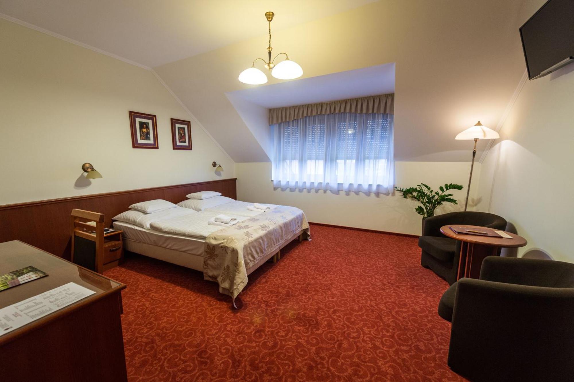 Bock Hotel Ermitage Виллань Экстерьер фото